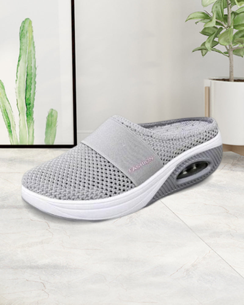Women's flat mesh sandals