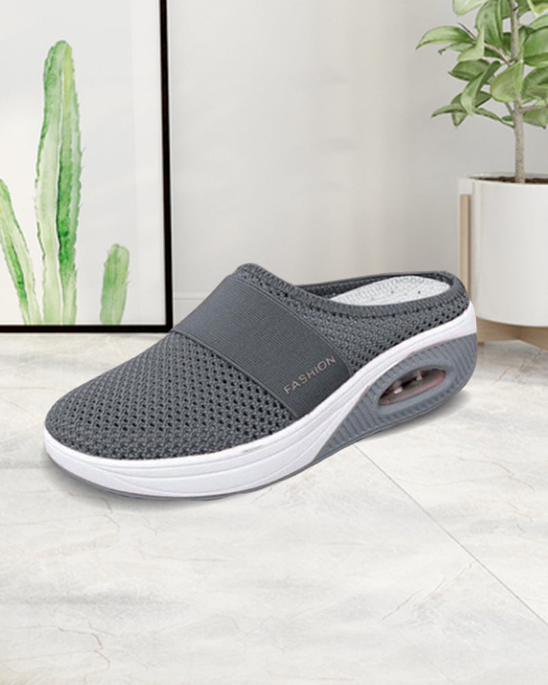 Women's flat mesh sandals