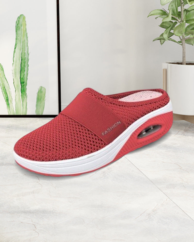 Women's flat mesh sandals